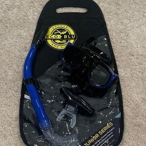 Eco Blu Junior Snorkel Set in Black and Blue